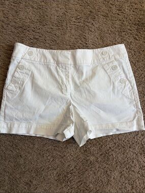 Loft Classic White Women’s Button-Detail Shorts
